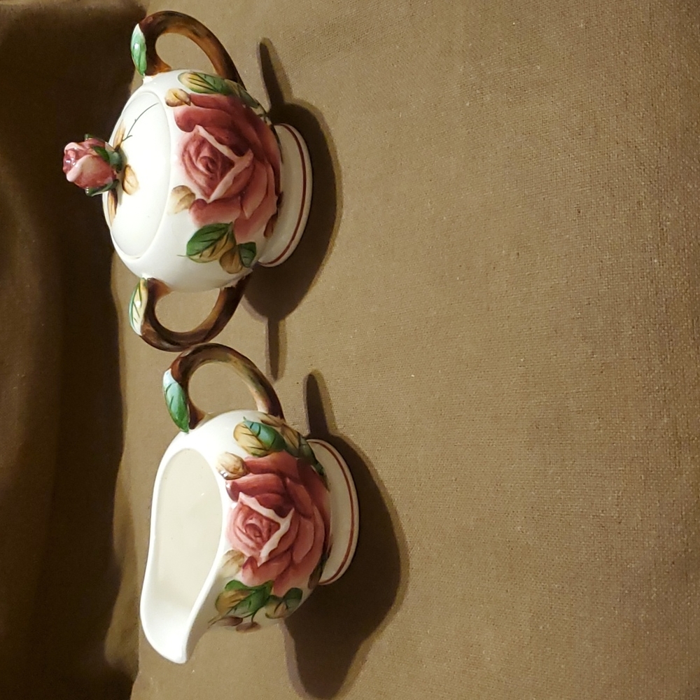 Lefton American Rose Sugar Bowl & Creamer Set #953